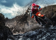 开云官网-武切维奇统治攻防两端，雄鹿战术执行力完胜辽宁取关键胜利