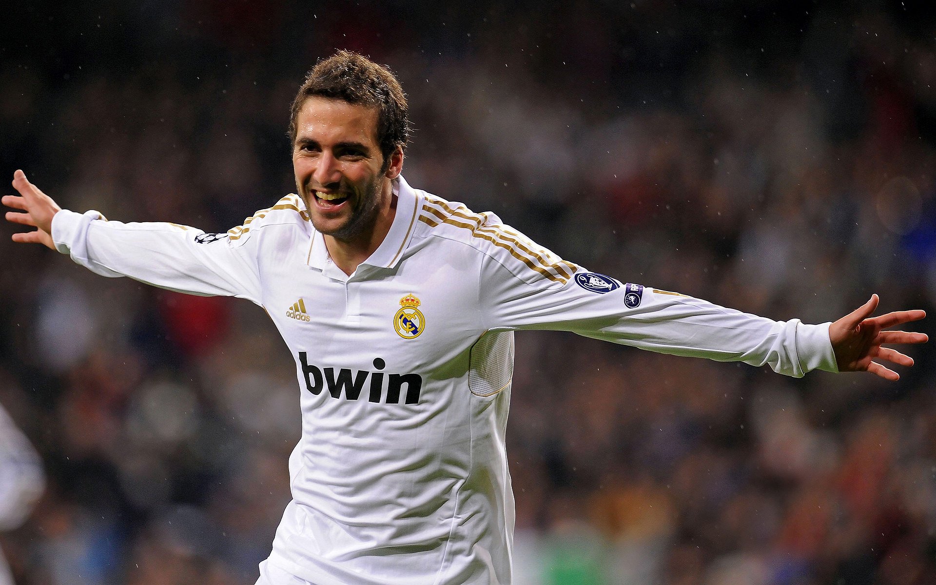 哈兰德在焦点战证明自己,挪威压制国际米兰